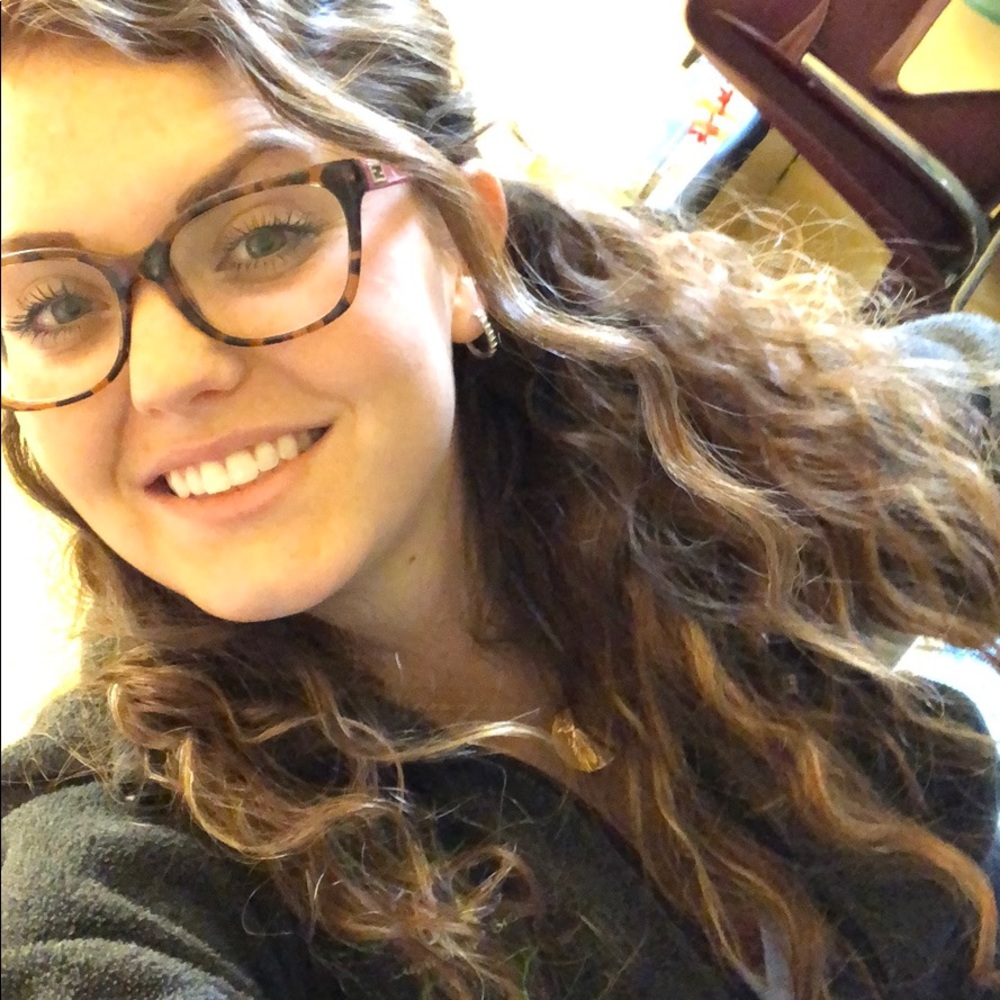 Meet your Posher, Alex